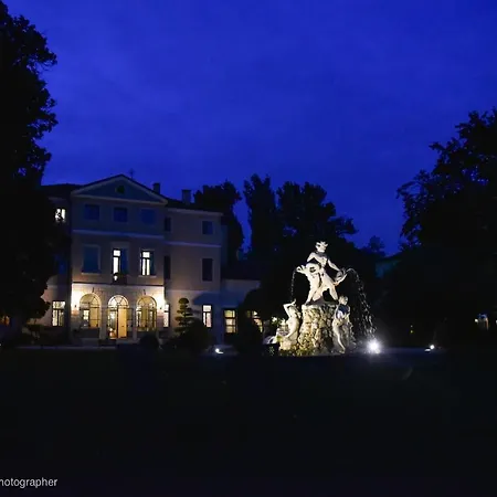 Отель Western Tacchi